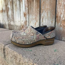 DANSKO Women’s Oatmeal Tan Embroidered Clog with Back Size 37
