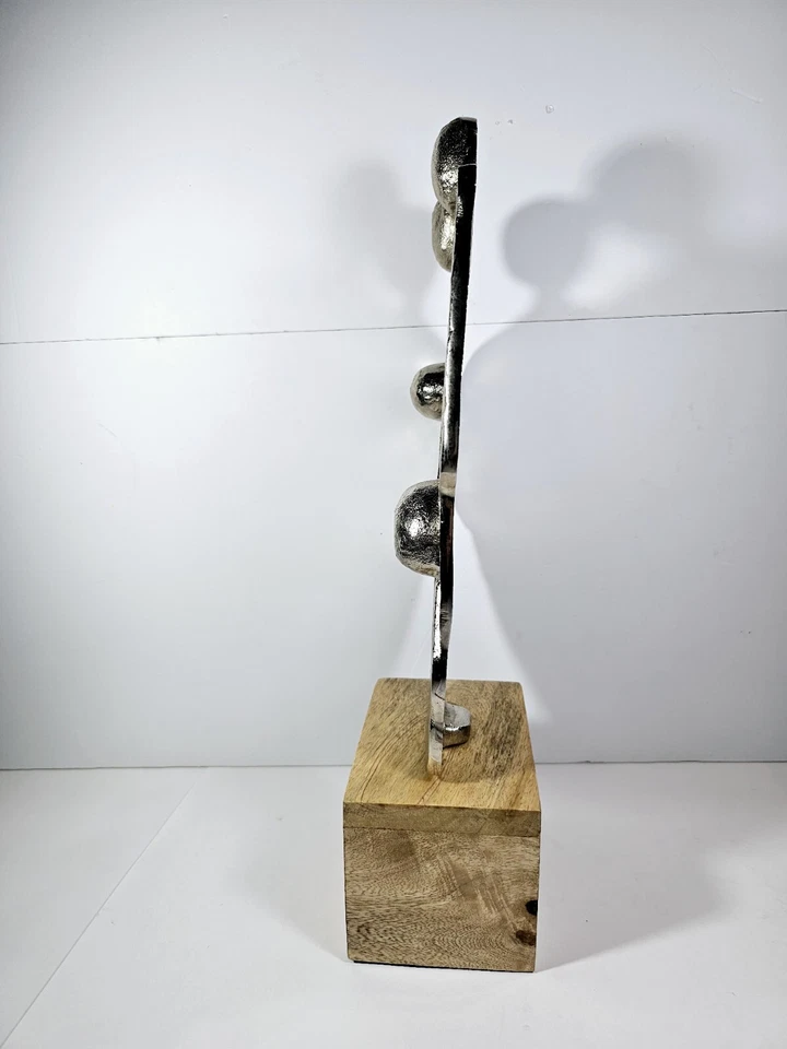 Arte de estatuilla familiar con base de madera de metal Cherish astilla Foto 4 de 4