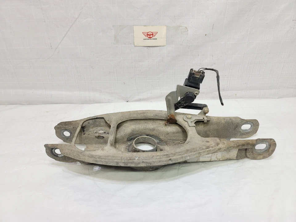 2007-2013 BMW 328i 335i Rear Lower Control Arm Right Passenger Side 33326772899 - Image 4 of 4