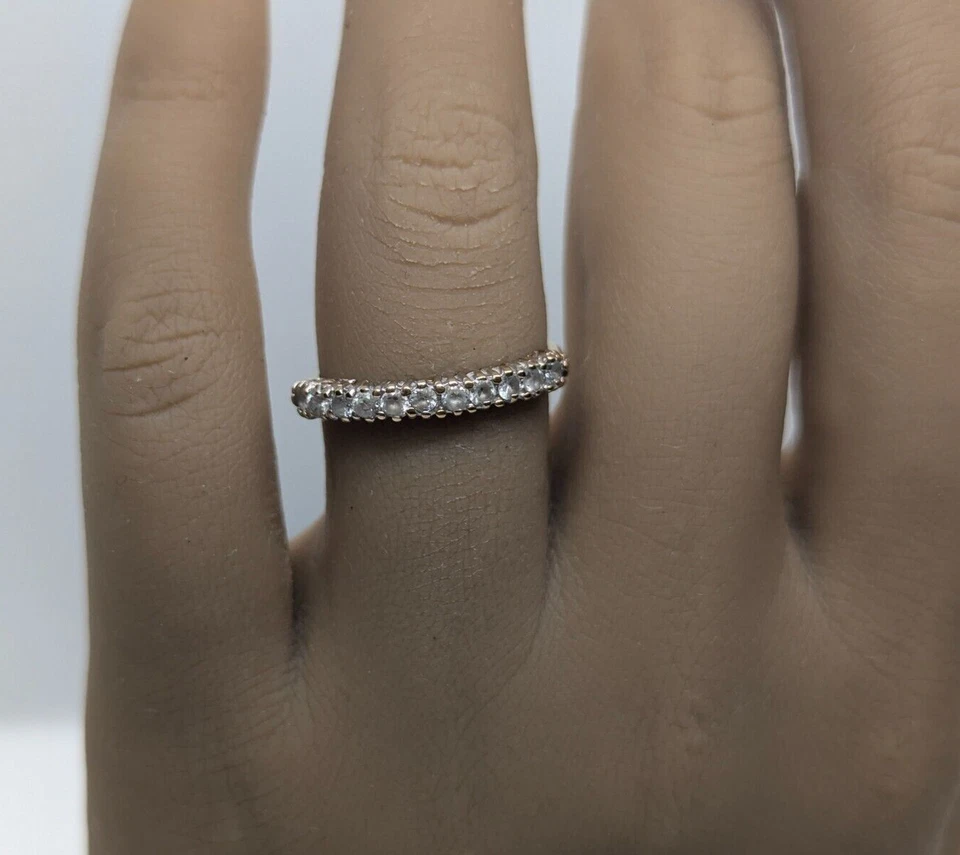 9ct Yellow Gold Ring Cubic Zirconia Stones Hallmarked Prong Setting Ring Size N - Image 2 of 4