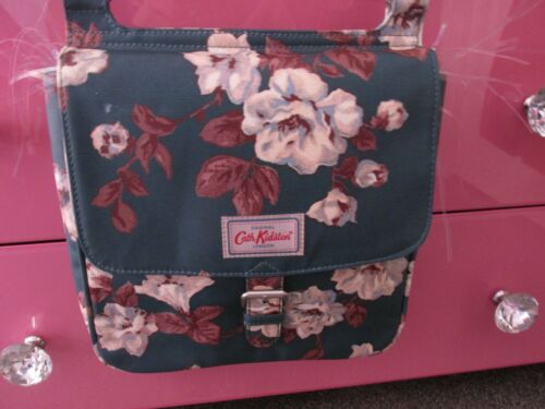 BNWOT CATH KIDSTON CROSS BODY BAG JADE FLORAL OILCLOTH 9.5 X 10 X 2" - Picture 1 of 5