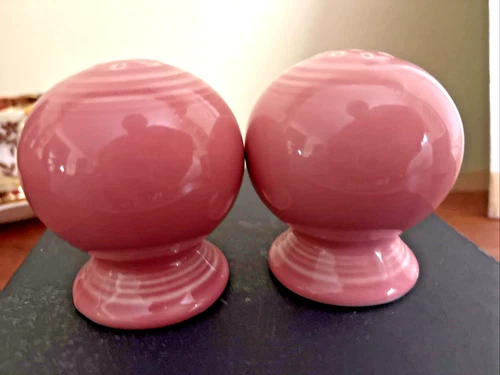 Homer Laughlin Fiesta Ware Pink Rose Salt & Pepper Shakers Set Round P 86 VTG