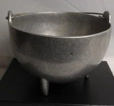 Vtg Sm Pewter Cauldron Bean Pot Cowboy Kettle W/Handle 3 Footed Primitive