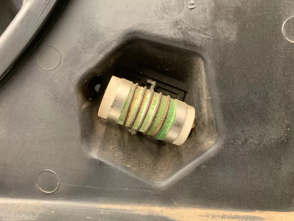 KIA SPORTAGE MK2 2008 2,0 CRDI motor radiador ventilador 25380-2Exxx Foto 3 de 4