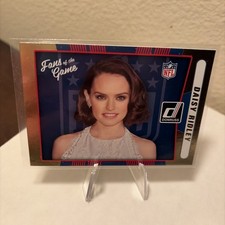 Daisy Ridley 2016 Panini Donruss Football Fans Of The Game Insert Card No. 1