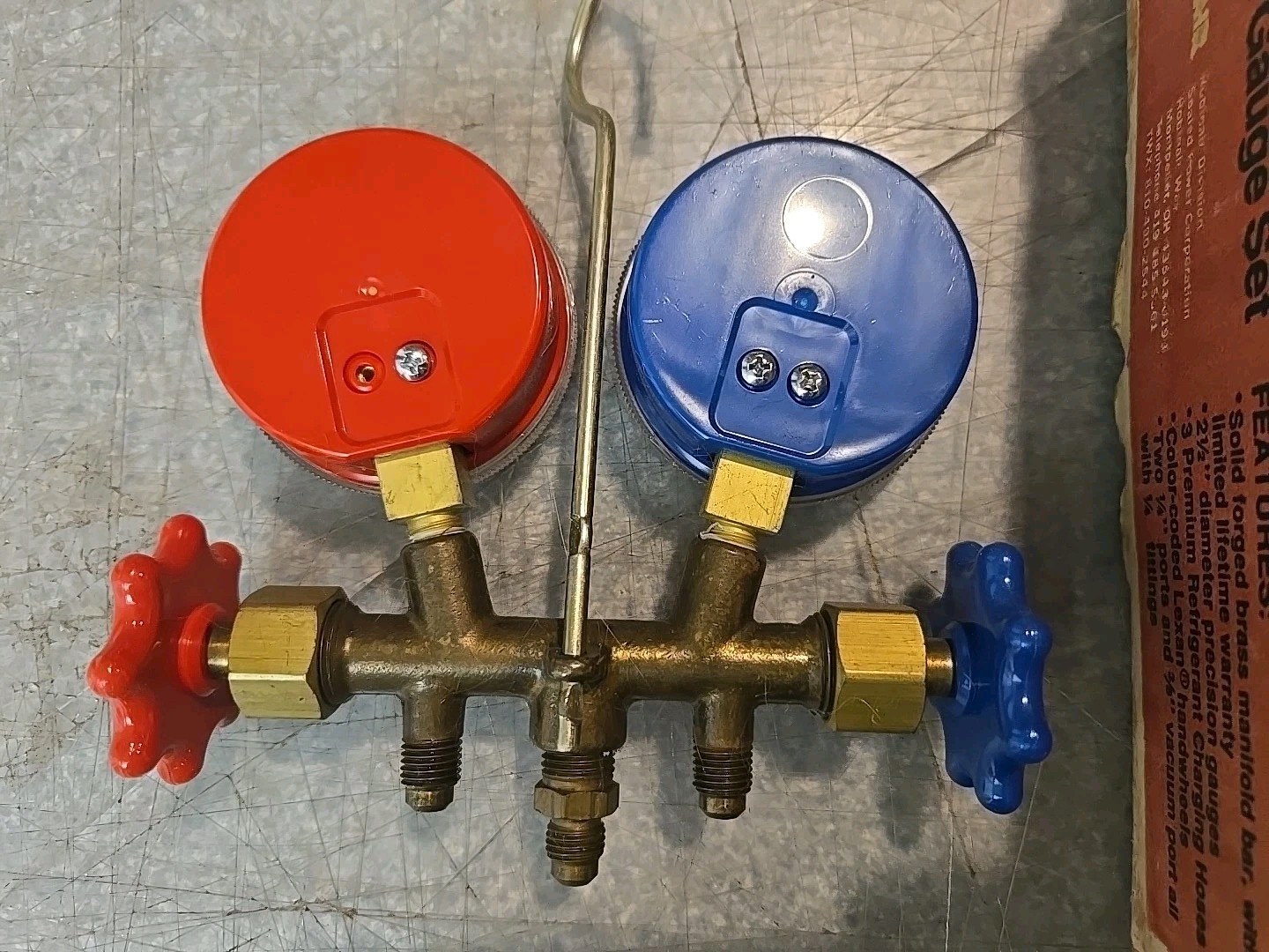 Robinair Side Wheel Manifold Gauge Set w/ Hoses box & instructions. Vintage