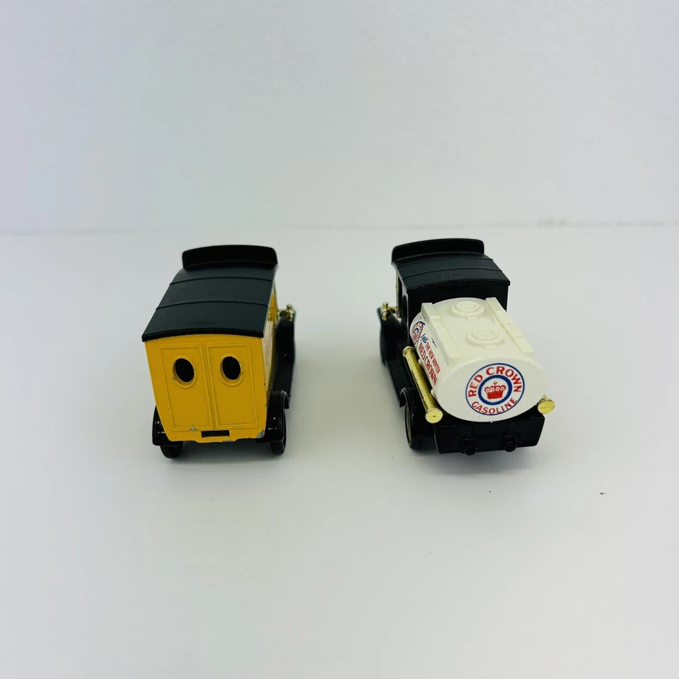 LLEDO Days Gone Delivery Trucks Coca Cola, Crown Gasoline Gas Standard Oil 1:64 - Image 3 of 4