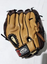 Louisville Slugger 12" DY1200RH Glove - Left Hand Throw