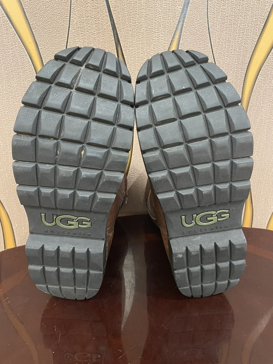 UGG Australia Beacon Sheepskin-Lined Brown Leather Boots  display picture 1