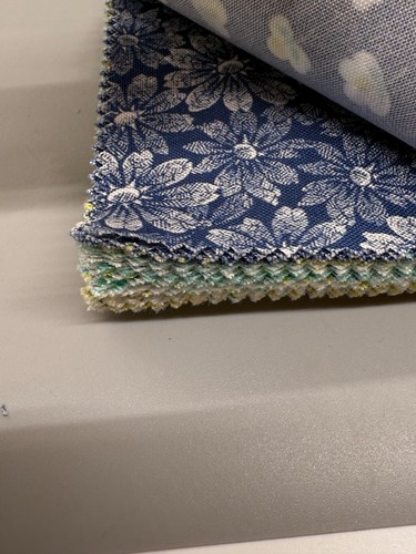 Moda fabric Layer Cake 42, 10" squares Flour Garden, Linzee Kull McCray - Picture 9 of 9