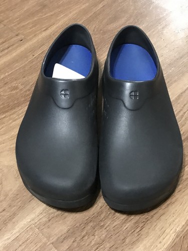 Shoes For Crews Unisex Black Clogs Size 