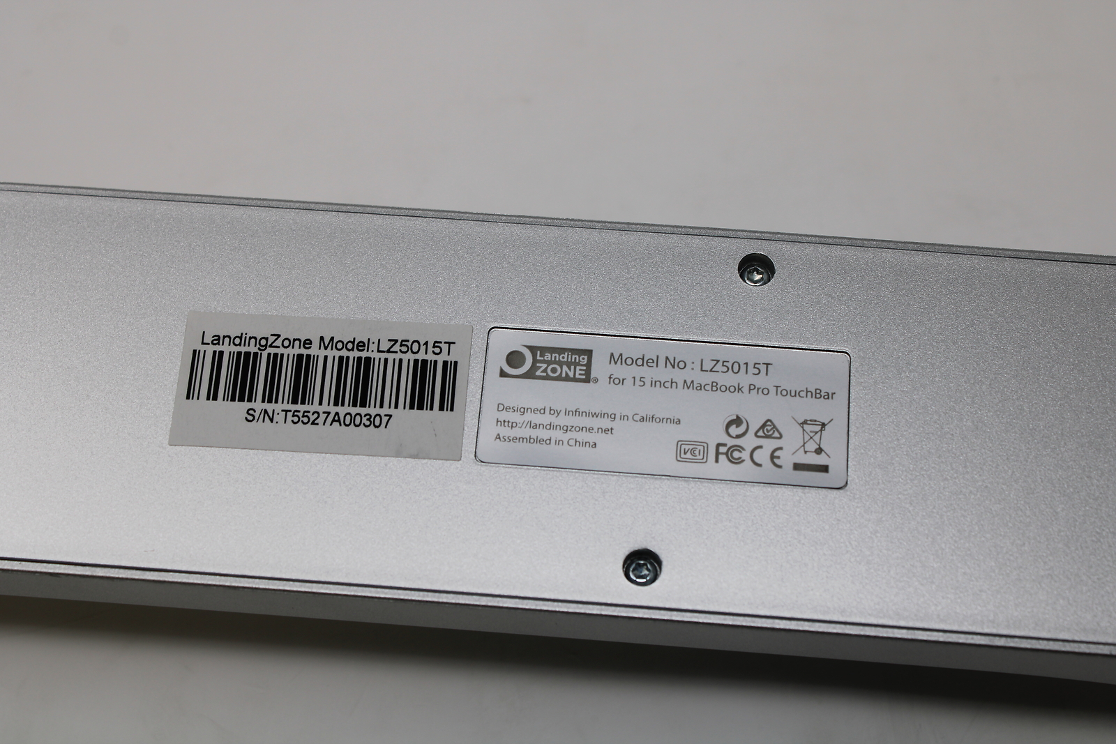 LandingZone LZ5015T Docking Station für MacBook Pro TouchBar A1706