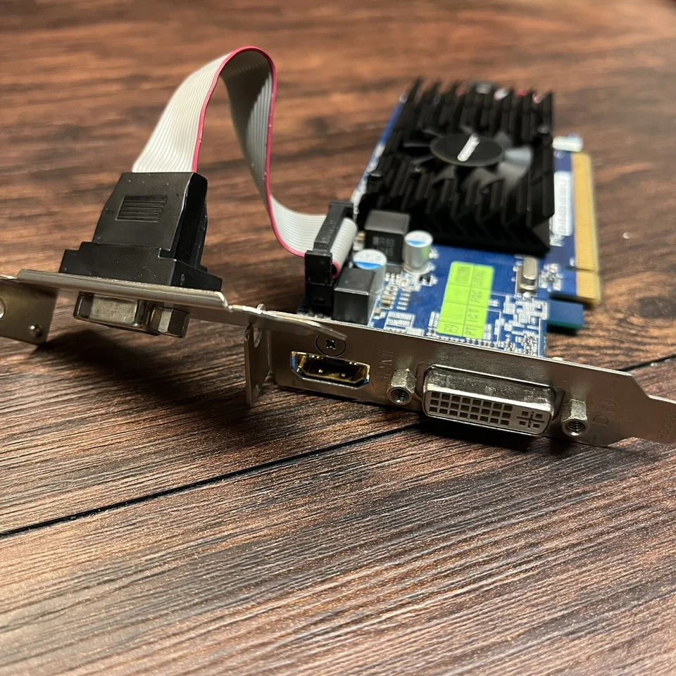 Gigabyte GV-R545D3-1GI ATI Radeon HD 5450 1GB DDR3 PCI-E Video Graphics Card - Image 3 of 3