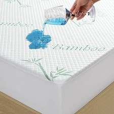 Queen Size Waterproof Mattress Protector Cover Ultra Soft  Breathable 3D Air...