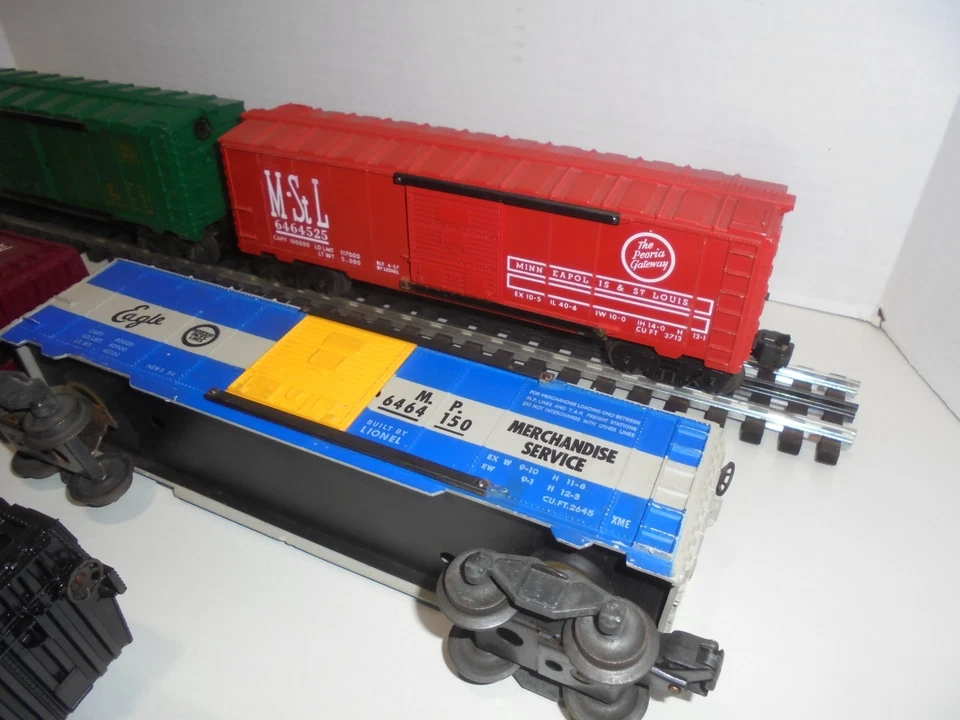 LIONEL LOT OF (5) 6464 SERIES BOX CAR VINTAGE O GAUGE POST WAR - Image 4 of 4