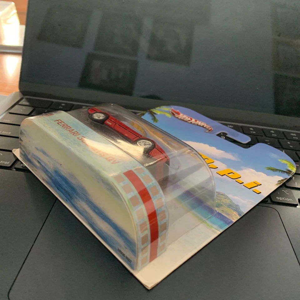 Hot Wheels Retro Entertainment Magnum, p.i. PI Ferrari 308 GTS QV Red - Image 4 of 4