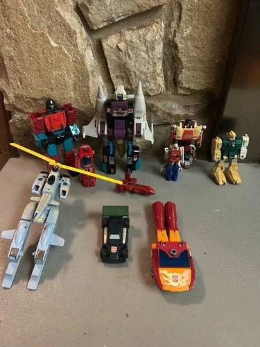 Vintage G1 Transformers Figure Parts Only & More LOT!