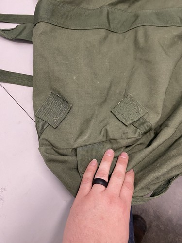 USGI OD Green Improved Duffel Bag Shoulder Straps Removed  - 第 5/10 張圖片