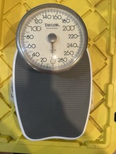 Taylor Professional Dial/Mechanical Bathroom Scale 400 lb White/Gray Metal 584