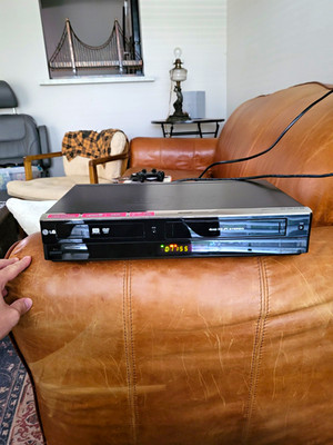 LG RC897T DVD Recorder VHS VCR Combo 4-Head Hi-Fi Stereo VHS/DVD