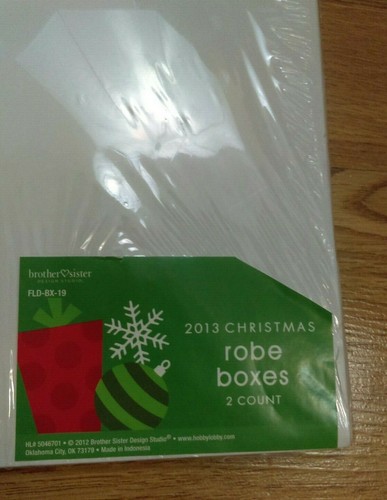 Lot of 5 White Robe and Shirt Boxes for Christmas/ All Occasions Gift Boxes New - Picture 7 of 9