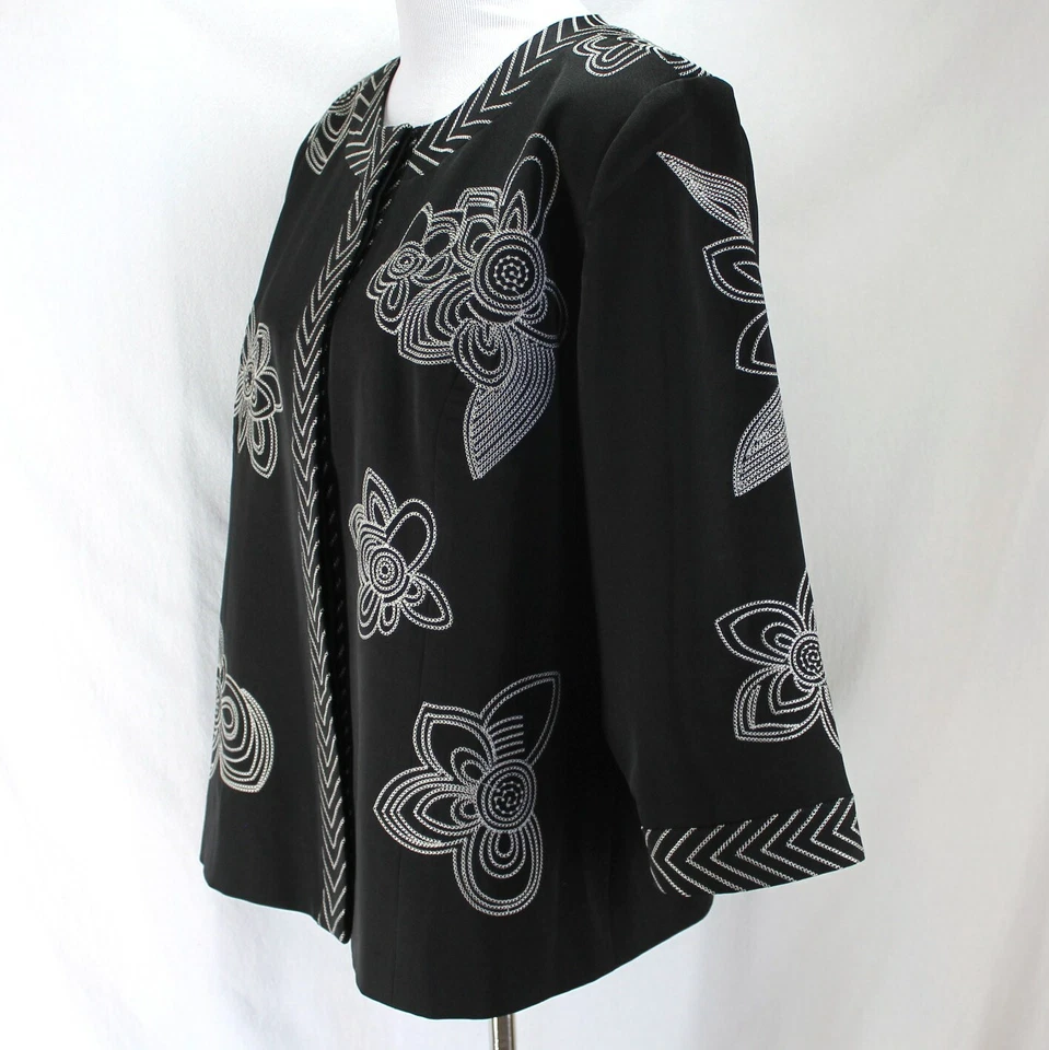 Chaqueta Blazer Norm Thompson Mujer L Negra Bordada Floral Manga 3/4 Forrada  Foto 3 de 4