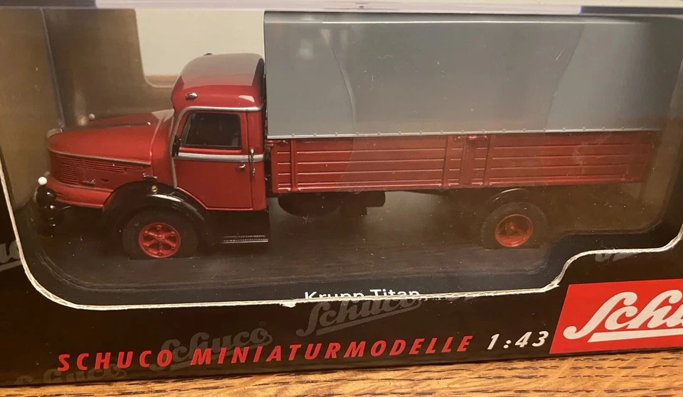 1:43 SCHUCO 1950 KRUPP TITAN TARPAULIN TRUCK RARE NIB - Image 2 of 4