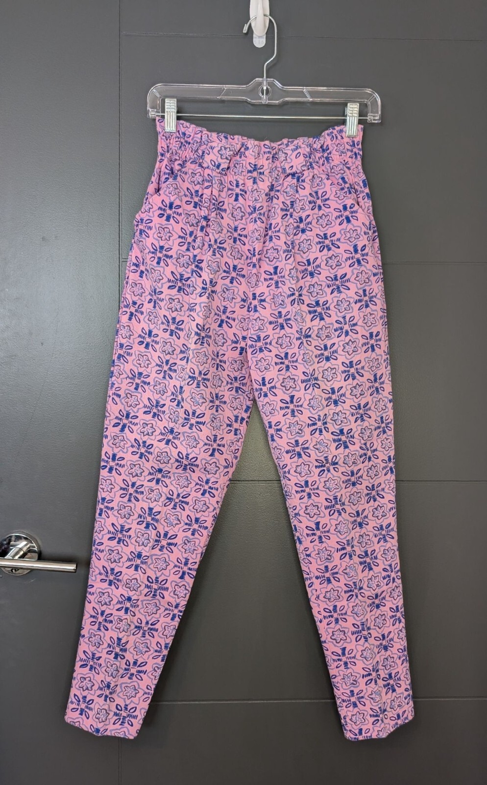 Picture 1 of 10