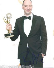ACTOR TONY HALE SIGNED ARRESTED DEVELOPMENT 8X10 PHOTO W/COA EMMY WINNER