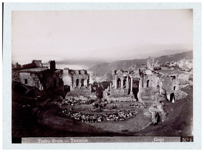 Italia, Taormina, Teatro Greco, Giov. Crupi  Tirage albuminé  26x19  Circa