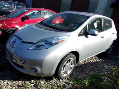 Used Seat Rear fits: 2011 Nissan Leaf  Grade C