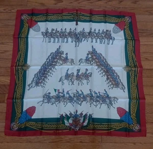 Foulard vintage Gucci Silders en soie rouge 33"x33" jamais utilisé réf3005