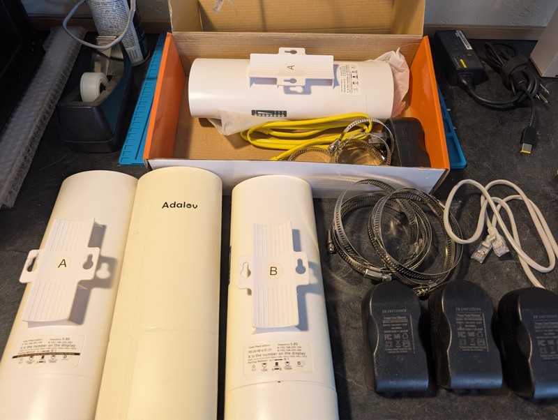 Adalov CPE365/CPE366 Wireless Bridge Kit 5.8G Gigabit — 2A + 2B Units, 1 New