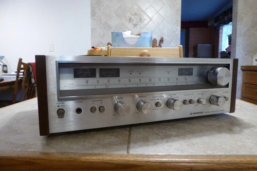 Pioneer SX 680 vintage stereo receiver