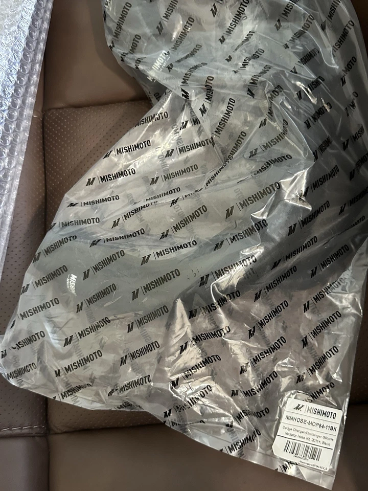 Mishimoto Silicone Coolant Hose Kit, Fits Dodge Challenger/Charger 6.4L V8 2011+ - Image 3 of 4