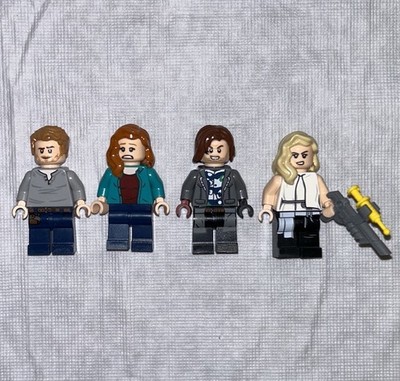 Lot of 4 Lego Jurassic World Dominion Minifigures Rainn, Claire, Soyona, Owen