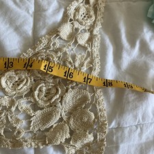 Vtg Victorian Crocheted Lace ROSES Women Bertha Modesty Collar DARK beige TLC