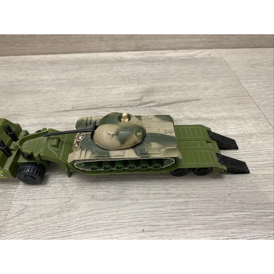 Vtg MATCHBOX K-106 Battle Kings Tank Transporter Diecast Vehicles 1974 - Image 4 of 4