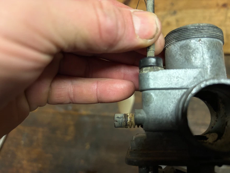 Carburador Kawasaki KD175 corpo carb Mikuni D175 KD 175 - Imagem 3 de 4