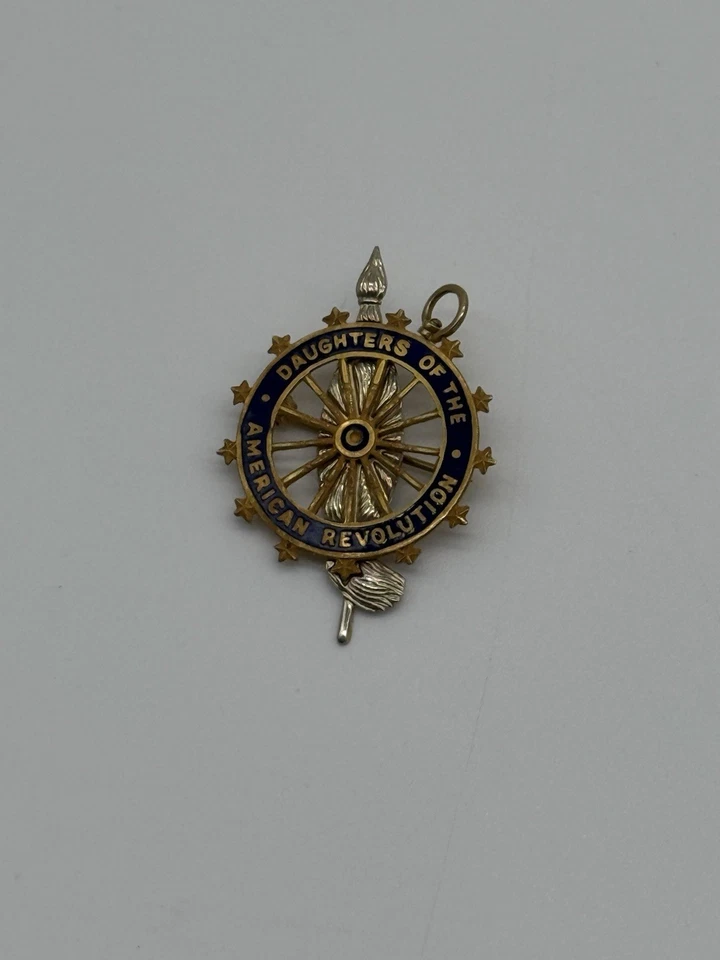Daughters of the American Revolution (DAR) 14K Gold Metal Pin Or Pendant  - Image 4 of 4