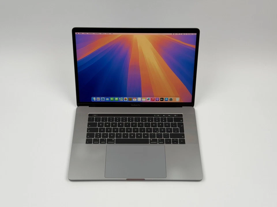 Apple MacBook Pro 15" 2019 · i7 · 16GB · 512GB, Foto 1 von 5