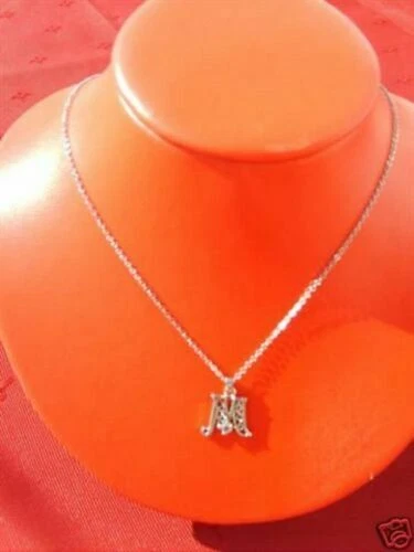 Collares y colgantes de bisutería color principal plata