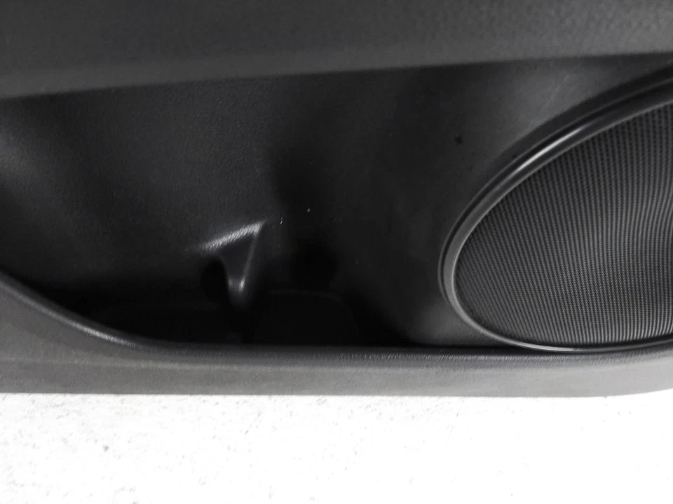 Tapicería interior del panel de la puerta del conductor delantero Honda Hr-V 2016-2018 83552-T7w-A01zd Foto 3 de 4