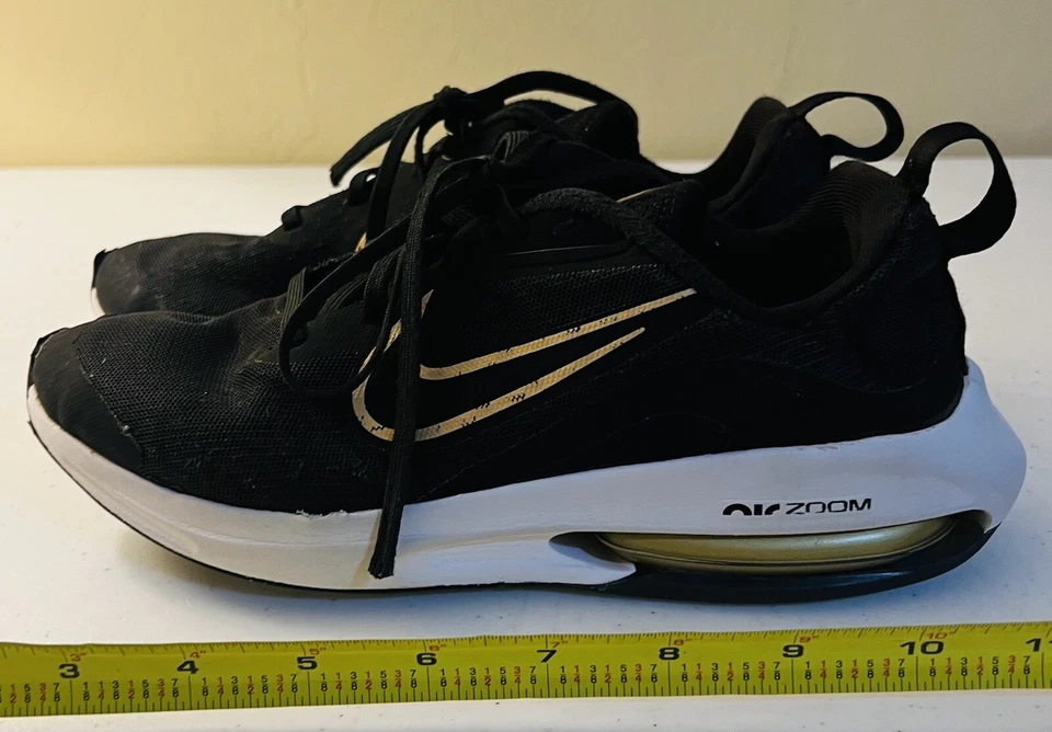Nike Air Zoom Arcadia 2 Size 4 Black/Gold DM8491-001 Youth Athletic Running Shoe - Изображение 2 из 4