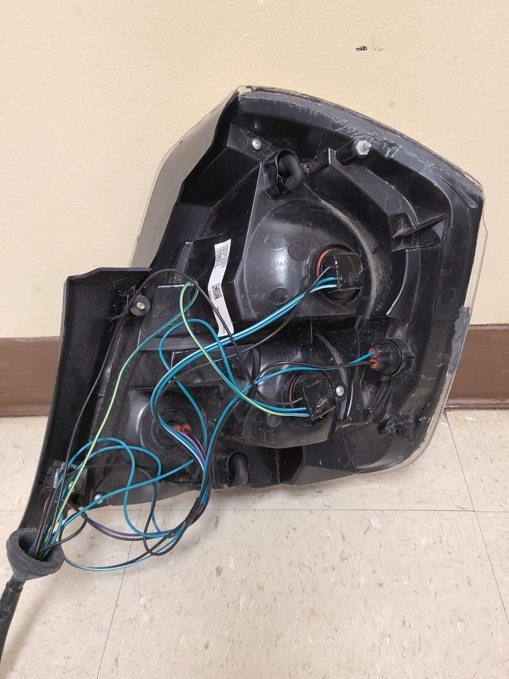 Freio traseiro esquerdo do motorista Nissan Sentra 2007 - 2012 DS634-B000L - Imagem 3 de 4