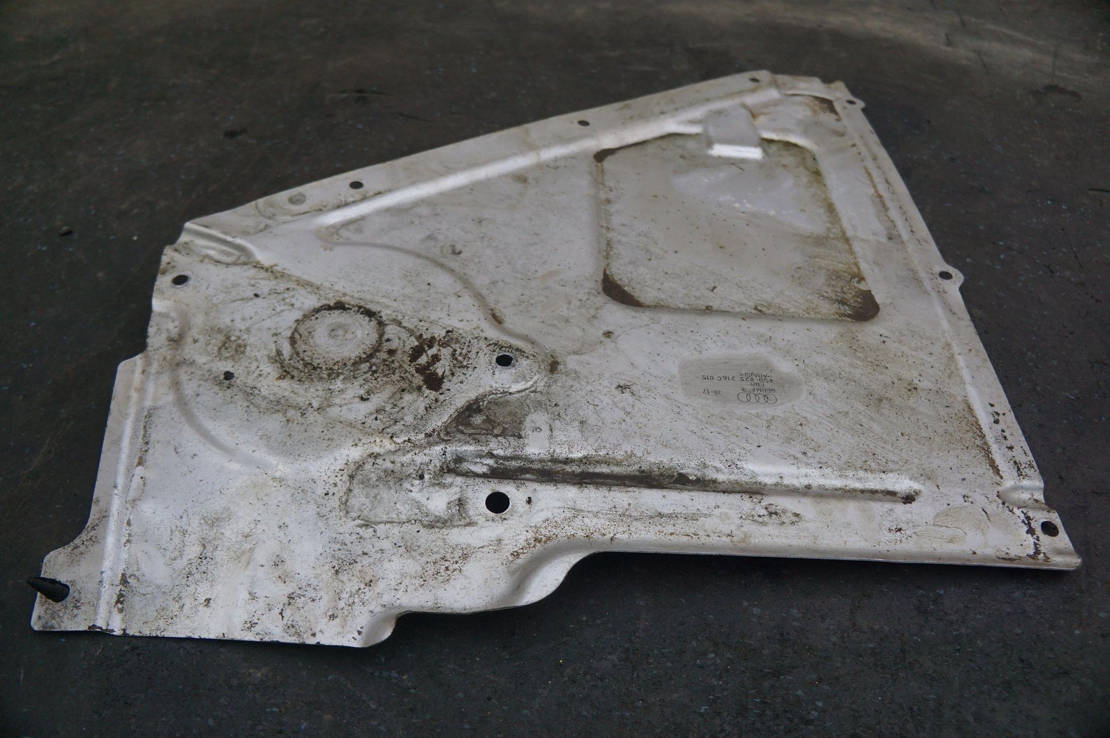 Rear Right Passenger Underbody Trim Plate 4S0825216C OEM Audi R8 Lms Gt4 2018