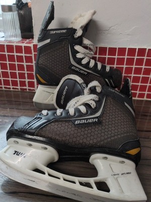 Bauer Supreme One.4 Eishockey Schlittschuhe UK Größe 13,5 Jugend EU 32 Fit R