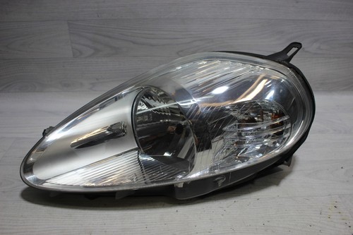 Frontscheinwerfer links 89101387 Halter gebrochen Fiat Punto 199 Bj,06
