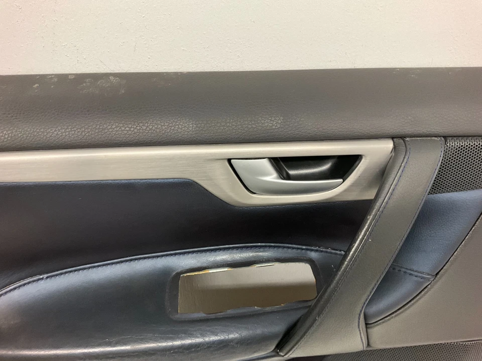 01-09 Volvo XC70 S60 V70 Left Front Door Panel Nordkap Leather A576 - Image 3 of 4