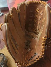 Louisville Slugger Player Series The Softballer Glove HBG9 13.5" LH Throw